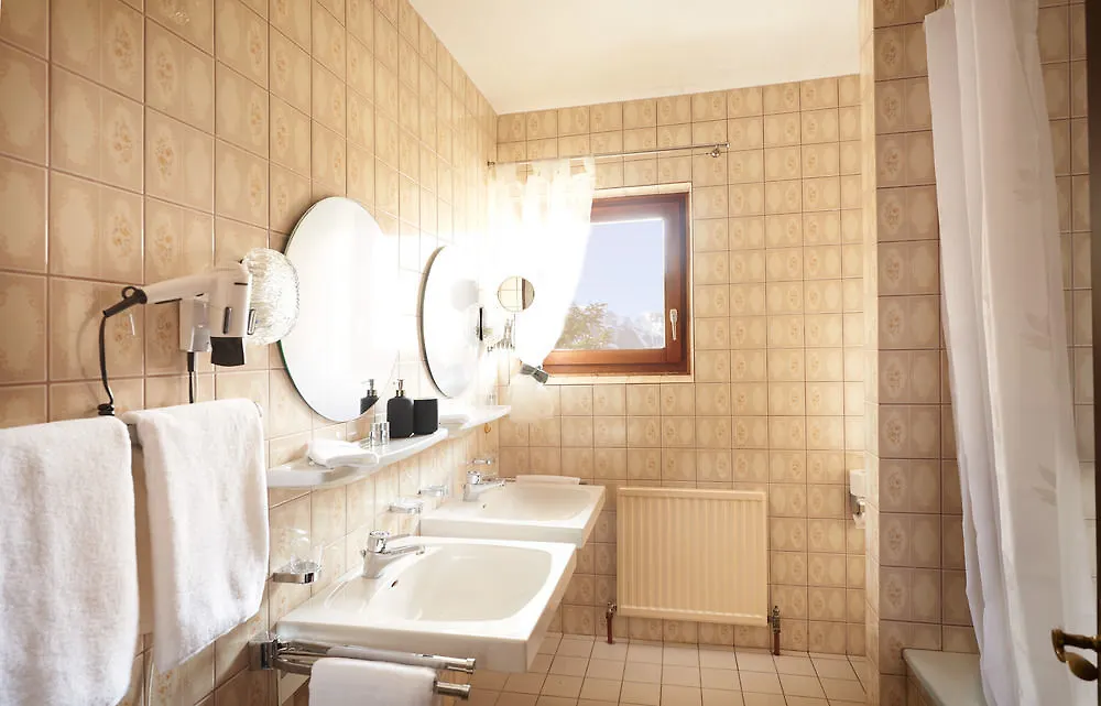 Muttererhof Guest House Innsbruck